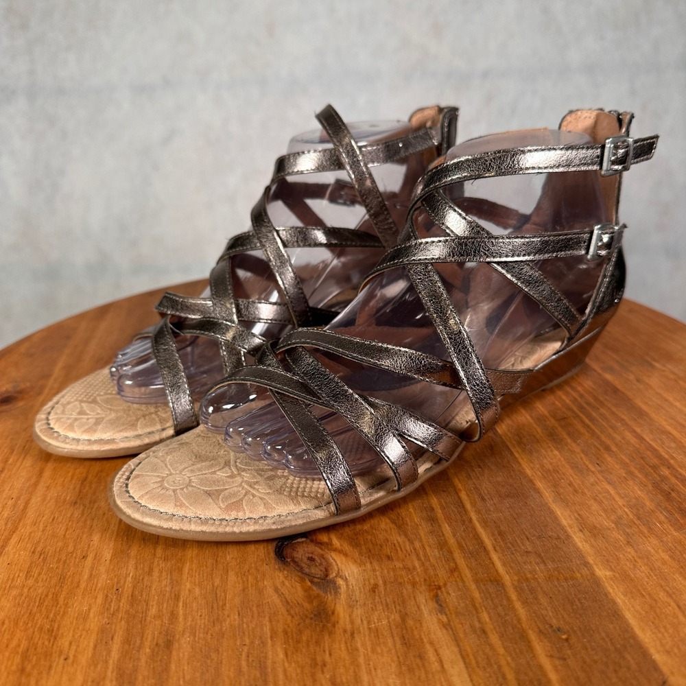 b.o.c. Wedge Sandals Women 8 Bronze Good Strappy Gladiator Back Zip 0885